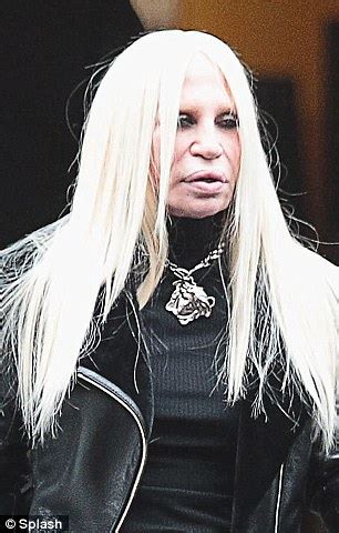 versace afbeelding|donatella versace without makeup 2022.